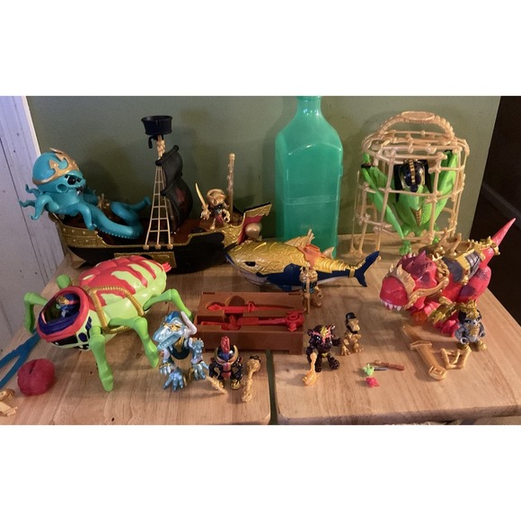 Lot Of Treasure X Monster, Dino, Alien, Pirate Gold With